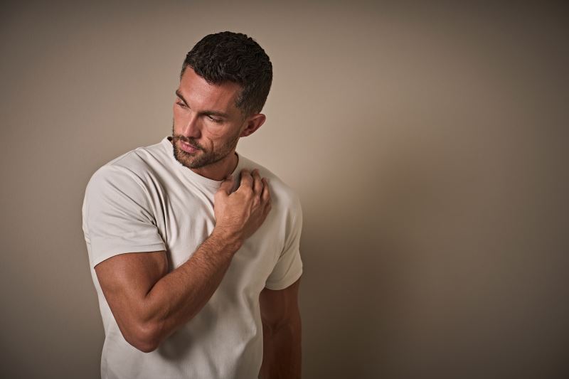 Luxusní pánské vypasované tričko s vlastním potiskem